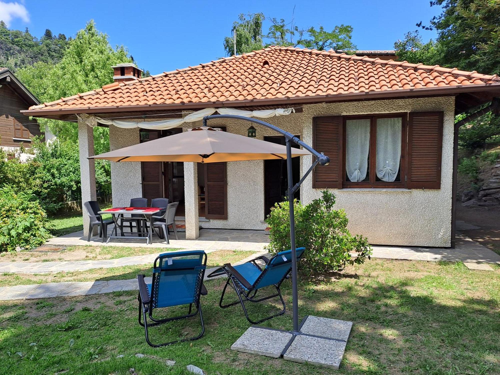 Villetta Singola Con Giardino Cottage Ghisallo Zona Bellagio Magreglio Exterior photo