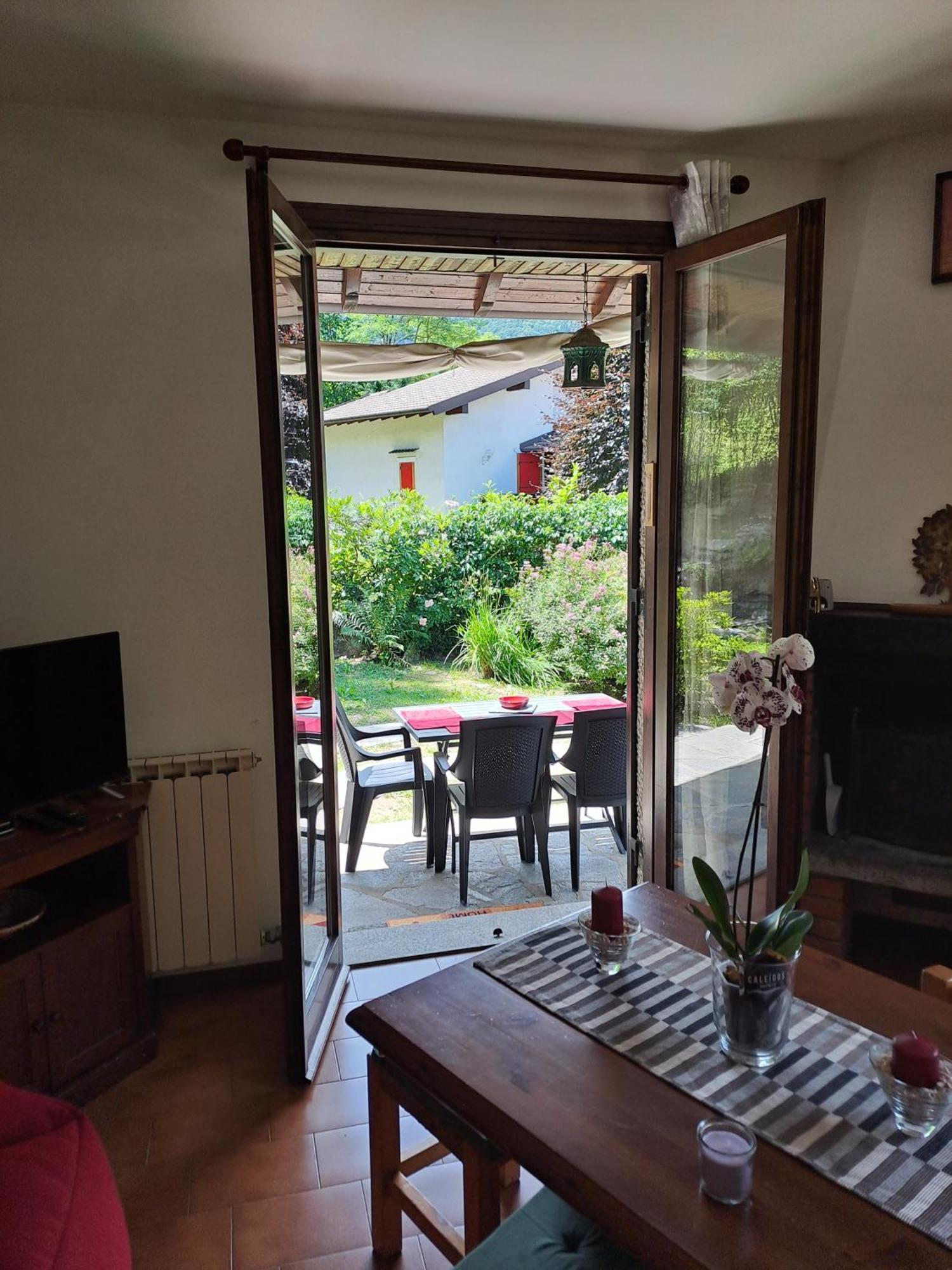 Villetta Singola Con Giardino Cottage Ghisallo Zona Bellagio Magreglio Exterior photo
