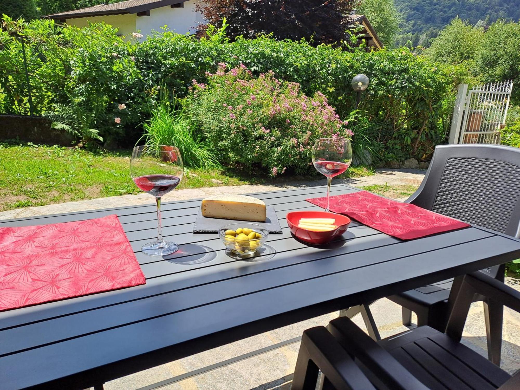 Villetta Singola Con Giardino Cottage Ghisallo Zona Bellagio Magreglio Exterior photo